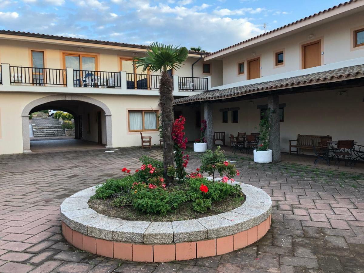 Case Sul Mare Palau Exterior photo